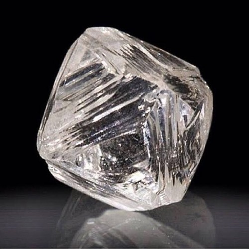 WHAT ARE THE BENEFITS OF DIAMOND STONE?